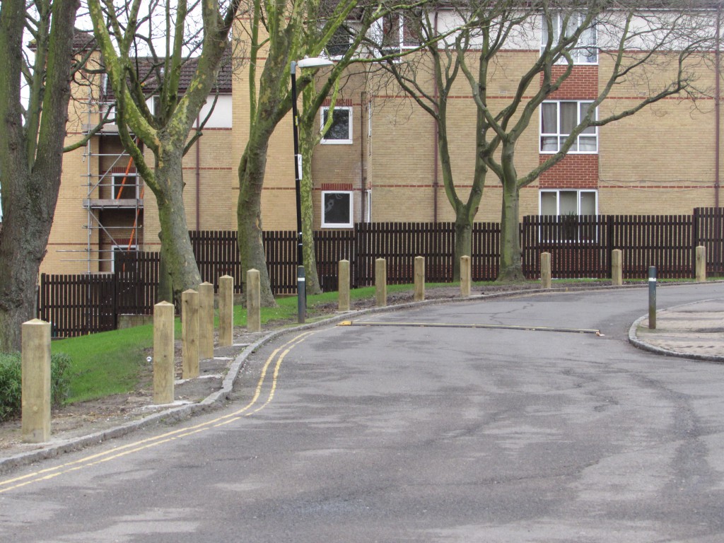 New timber bollards installed along Coburg Crescent